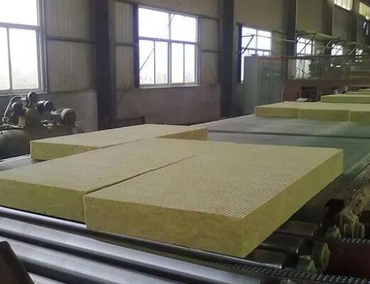 襄陽(yáng)遠(yuǎn)大為你揭秘為什么外墻巖棉板能廣泛運(yùn)用于建筑裝修中！